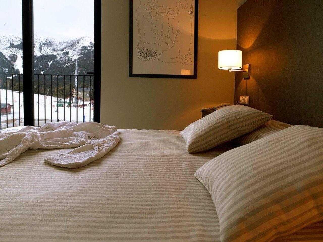 Double Room,1498486708:JPEG